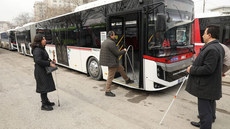 Samsun Otobüslerinde Engelli Dostu Bilgilendirme: SAMULAŞ'tan Sesli ve Görüntülü Destek