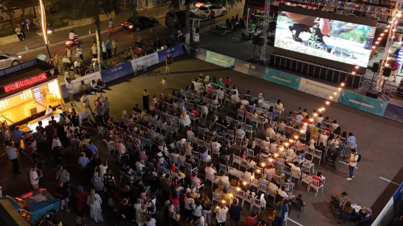 Büyükşehir’den Yaz Akşamlarına Renk: Açık Hava Sinema Geceleri